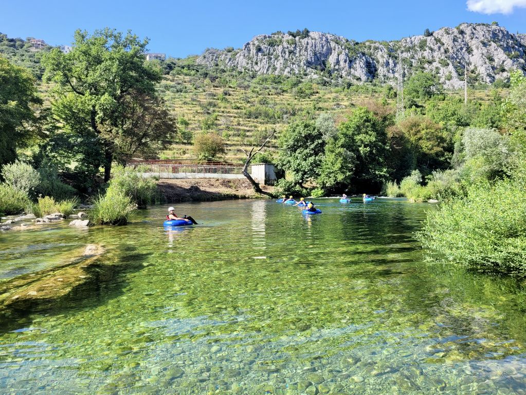 Rivertubing Kroatië Actief Hostel 10